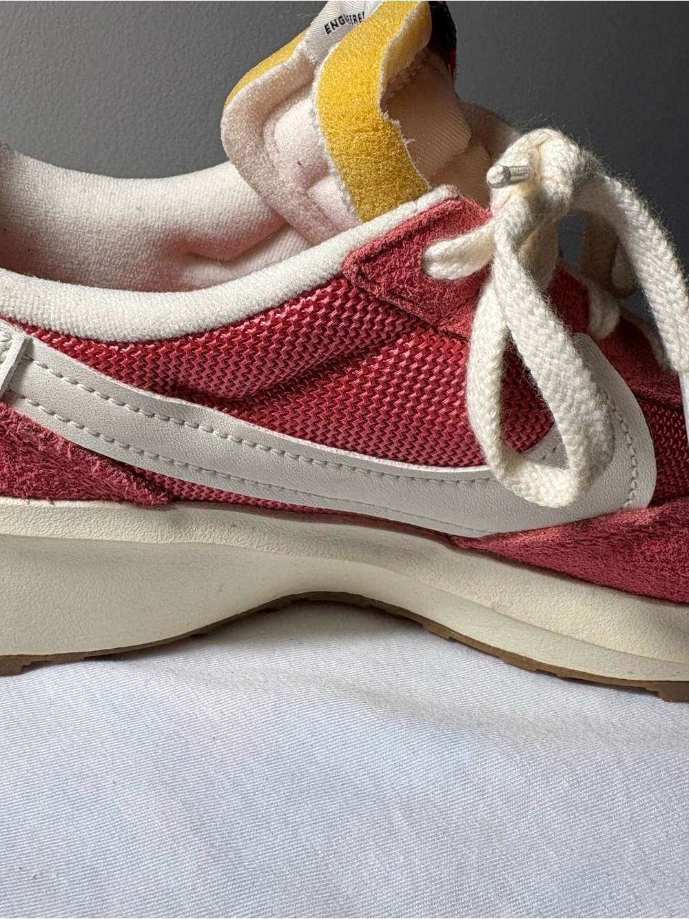 Women’s size 9 Nike waffle debut vintage red adobe sneakers